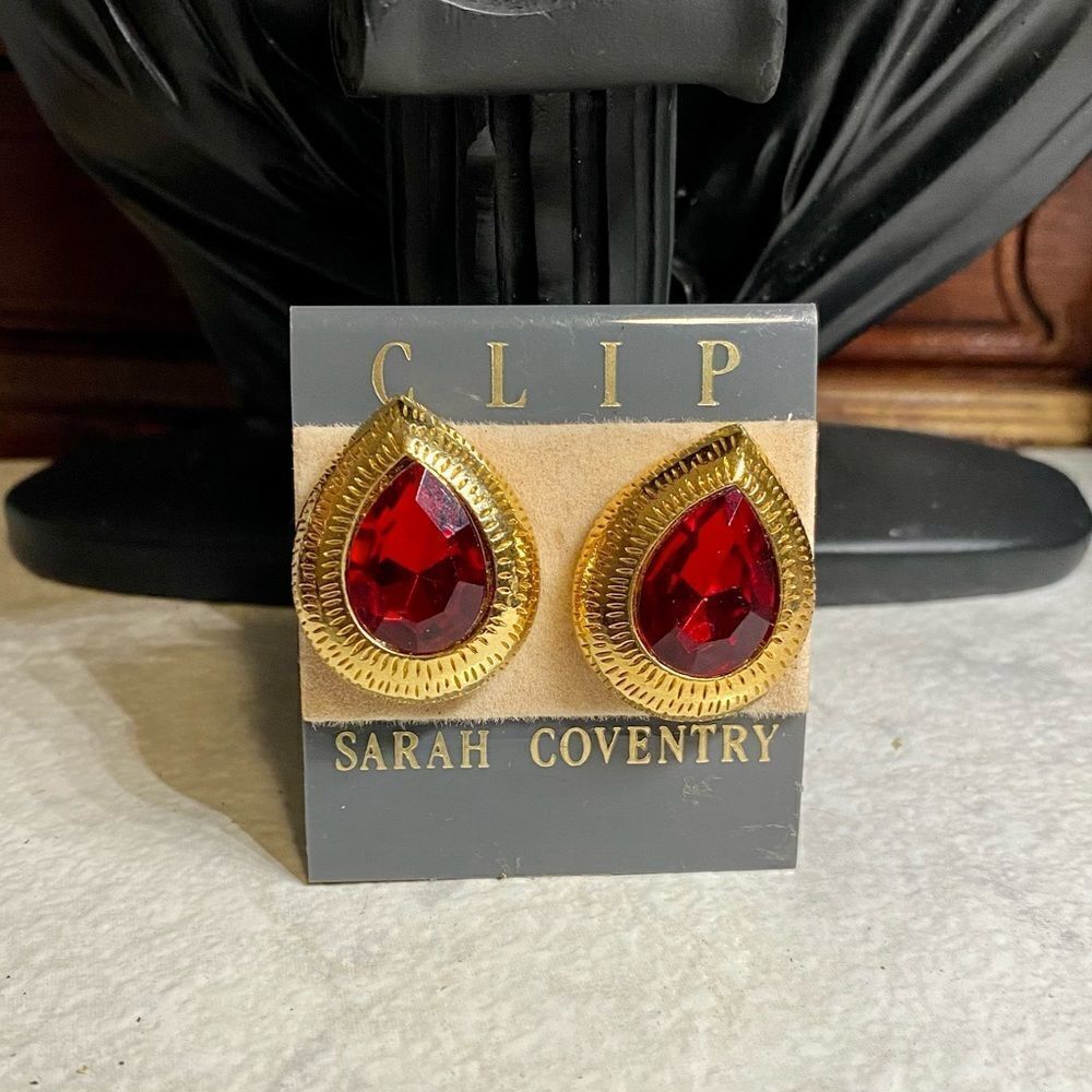 SARAH Coventry vintage earrings